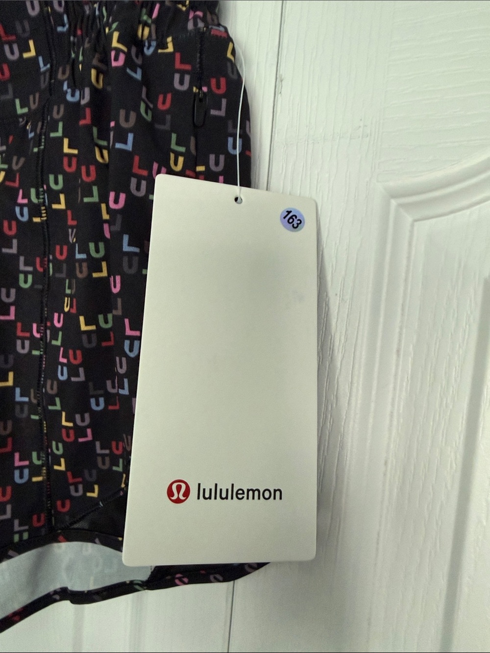 lululemon athletica Hotty Hot HR Short 2.5” Lined in the Multi Color Logo & BLK - Picture 2 of 10